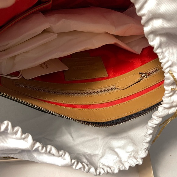 Vivienne Westwood LARHE POUCH TEDDY BEAR NWT - Picture 7 of 17